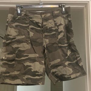 Camouflage women’s size 6 shorts from Kohl’s